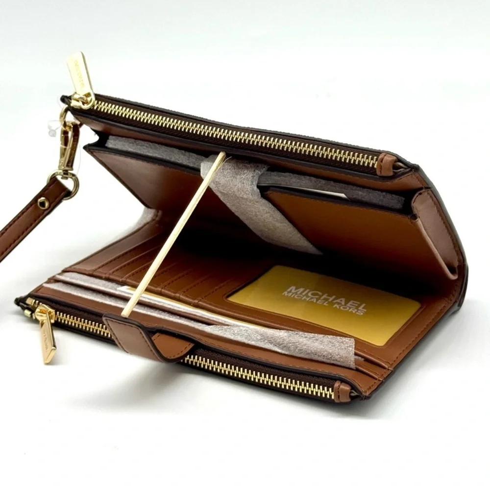Michael Kors Large Jet Set Travel Signature Continental Wallet Wristlet Brown
